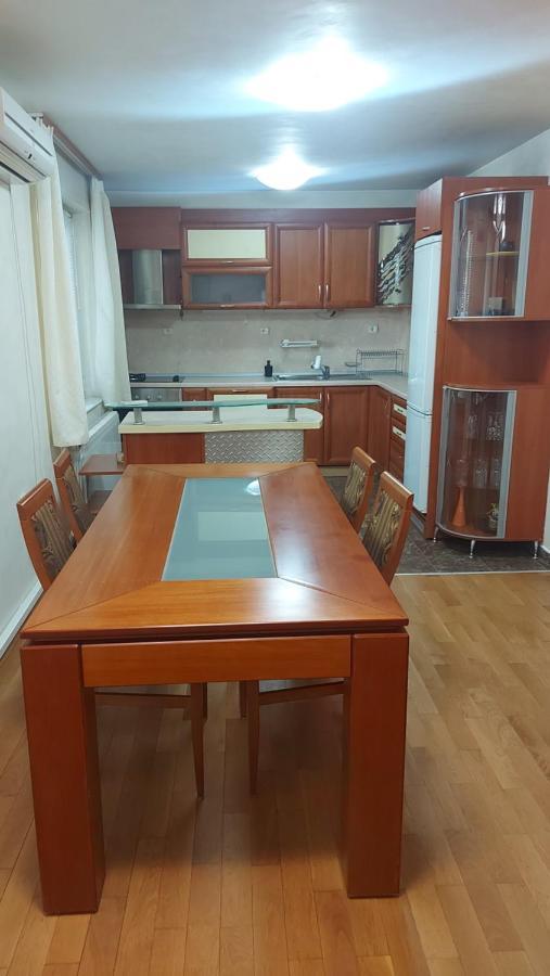 Hostex Vintage Apartment Stara Zagora Buitenkant foto